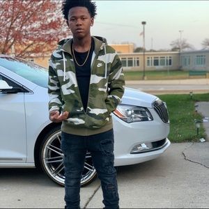 Meet your Posher, Kj